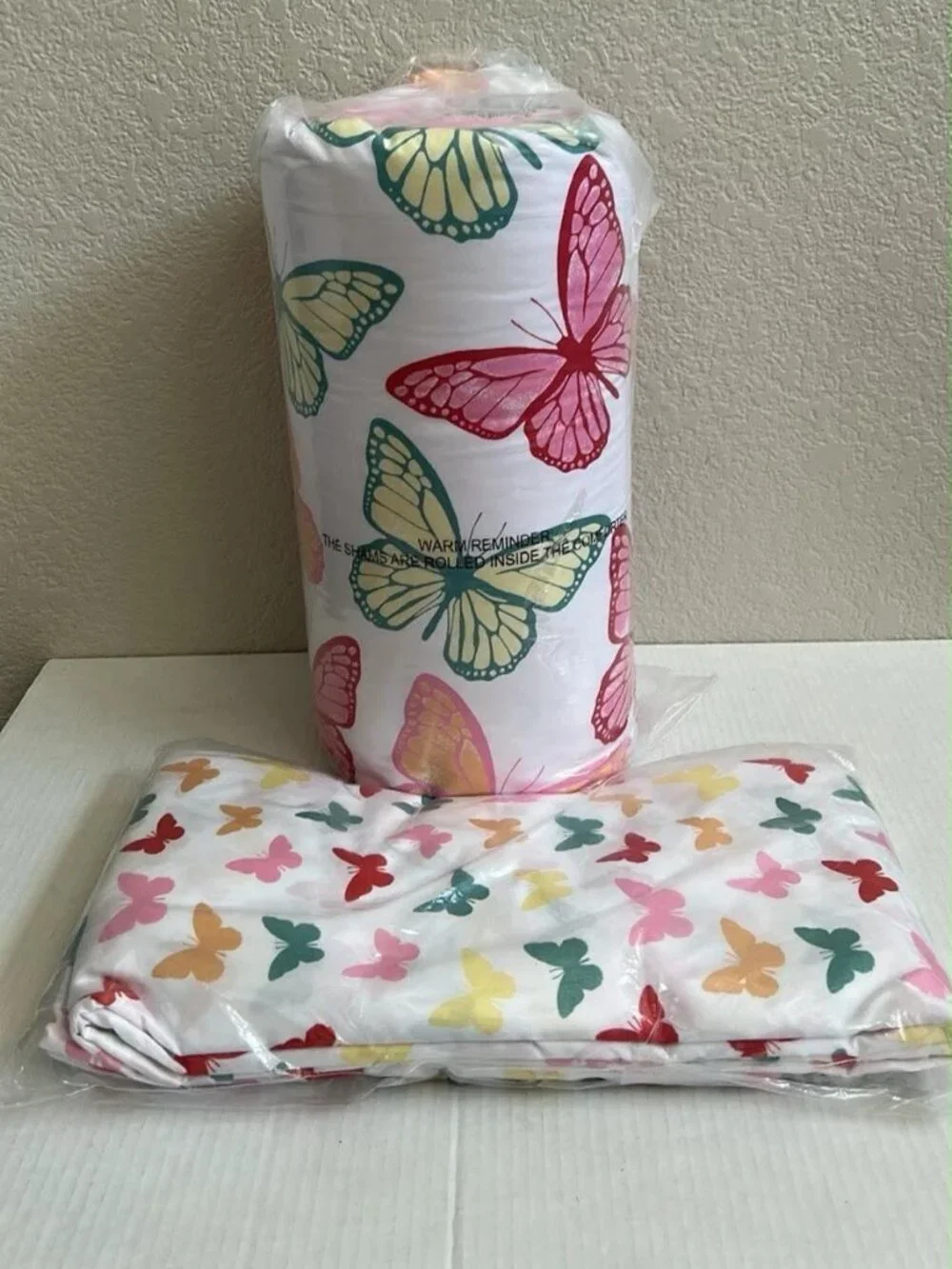 Butterfly Friends 5-pc Soft Microfiber Bed-In-A-Bag Bedding Set * Dorm / Bedroom